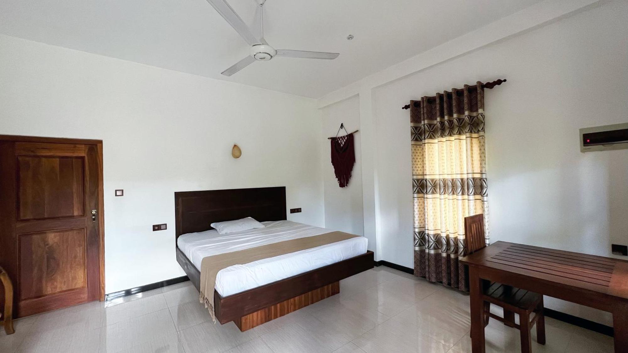 The Lookout Lodge Tangalle Buitenkant foto