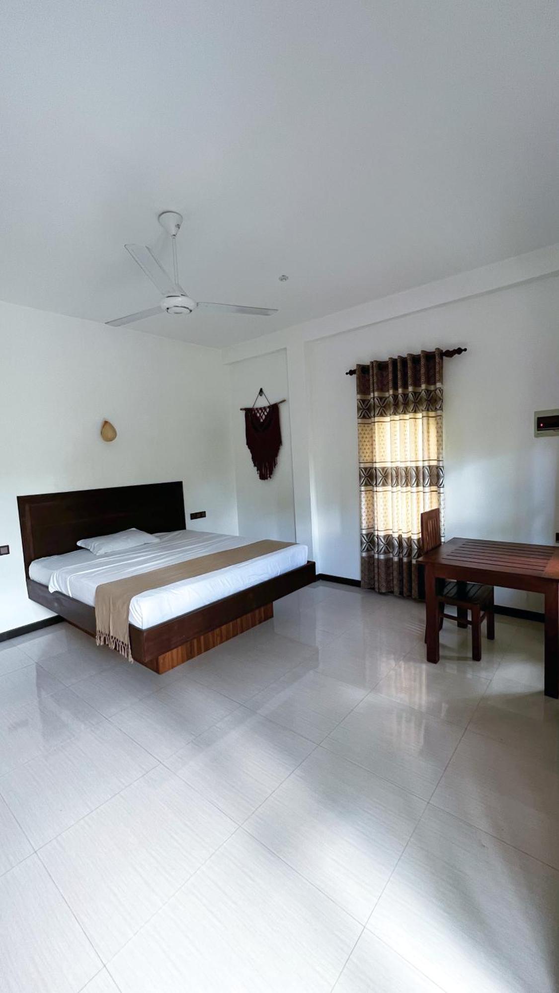 The Lookout Lodge Tangalle Buitenkant foto
